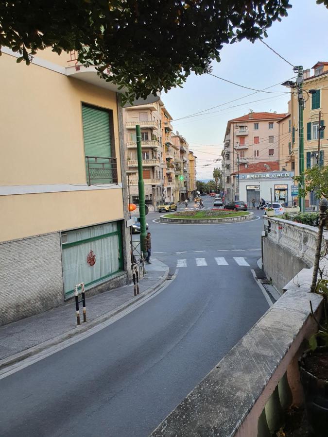 Villa Arcobaleno Rondo Garibaldi 圣雷默 外观 照片